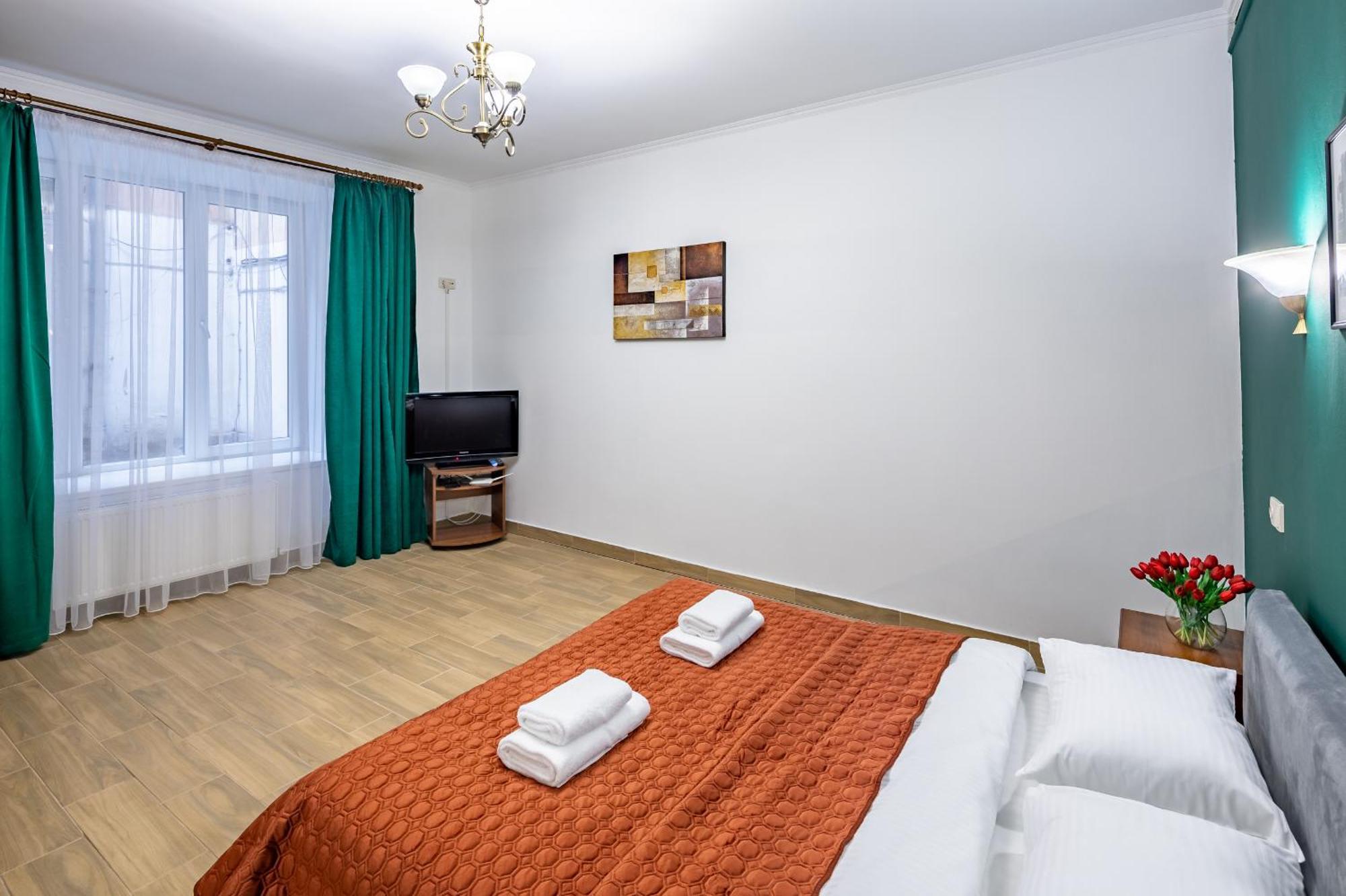 Complex Of Central Apartments Lviv Bagian luar foto